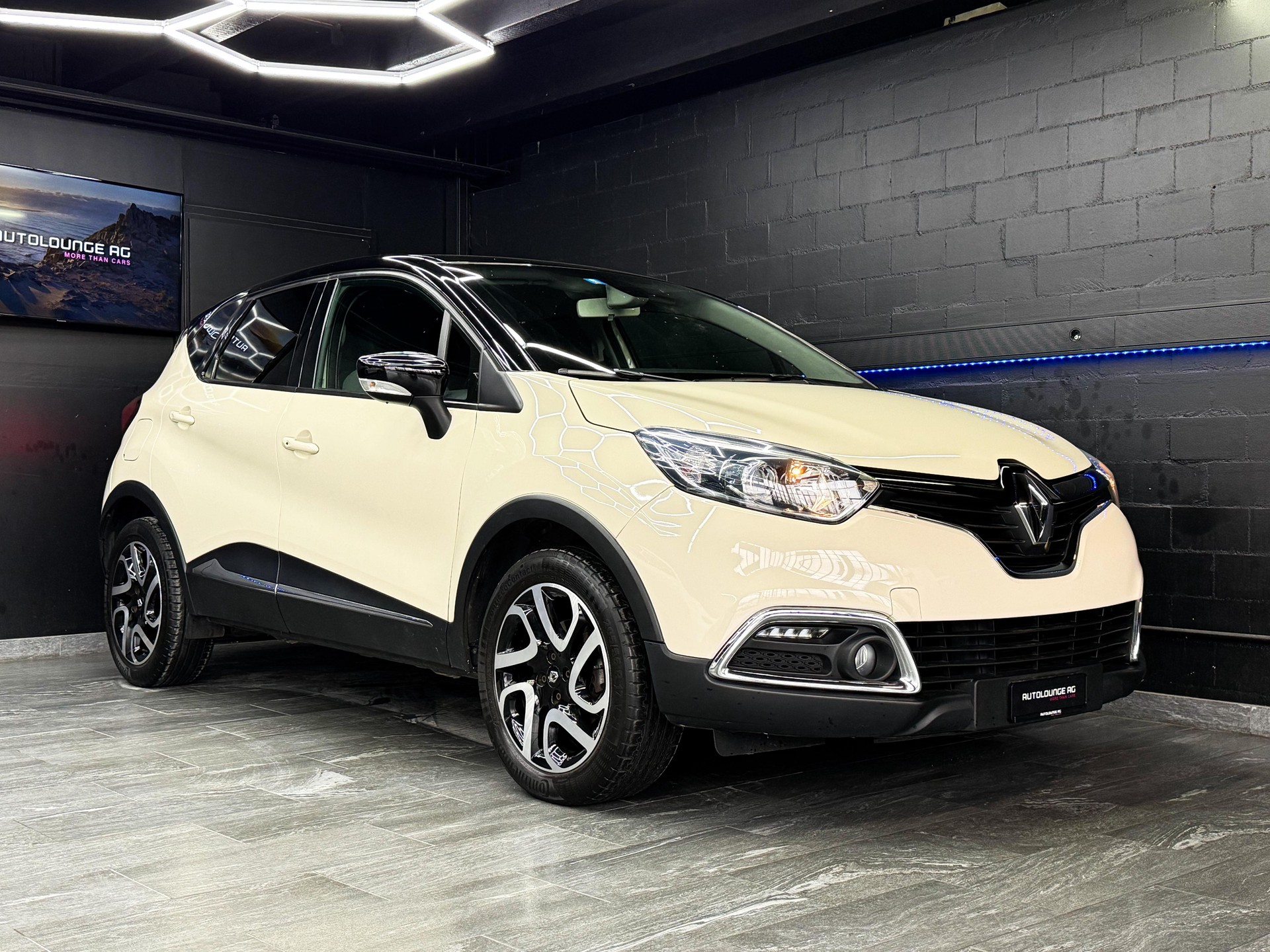 RENAULT Captur 1.5 dCi Privilège-image-1