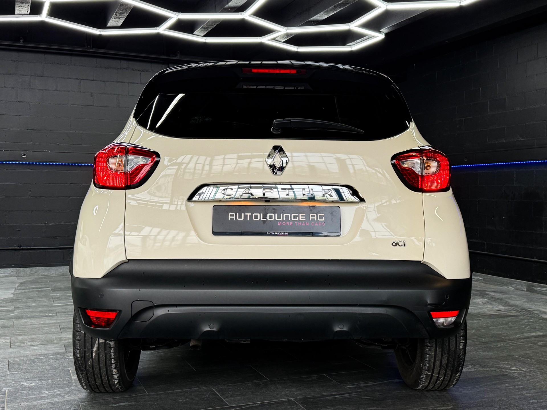 RENAULT Captur 1.5 dCi Privilège-image-7