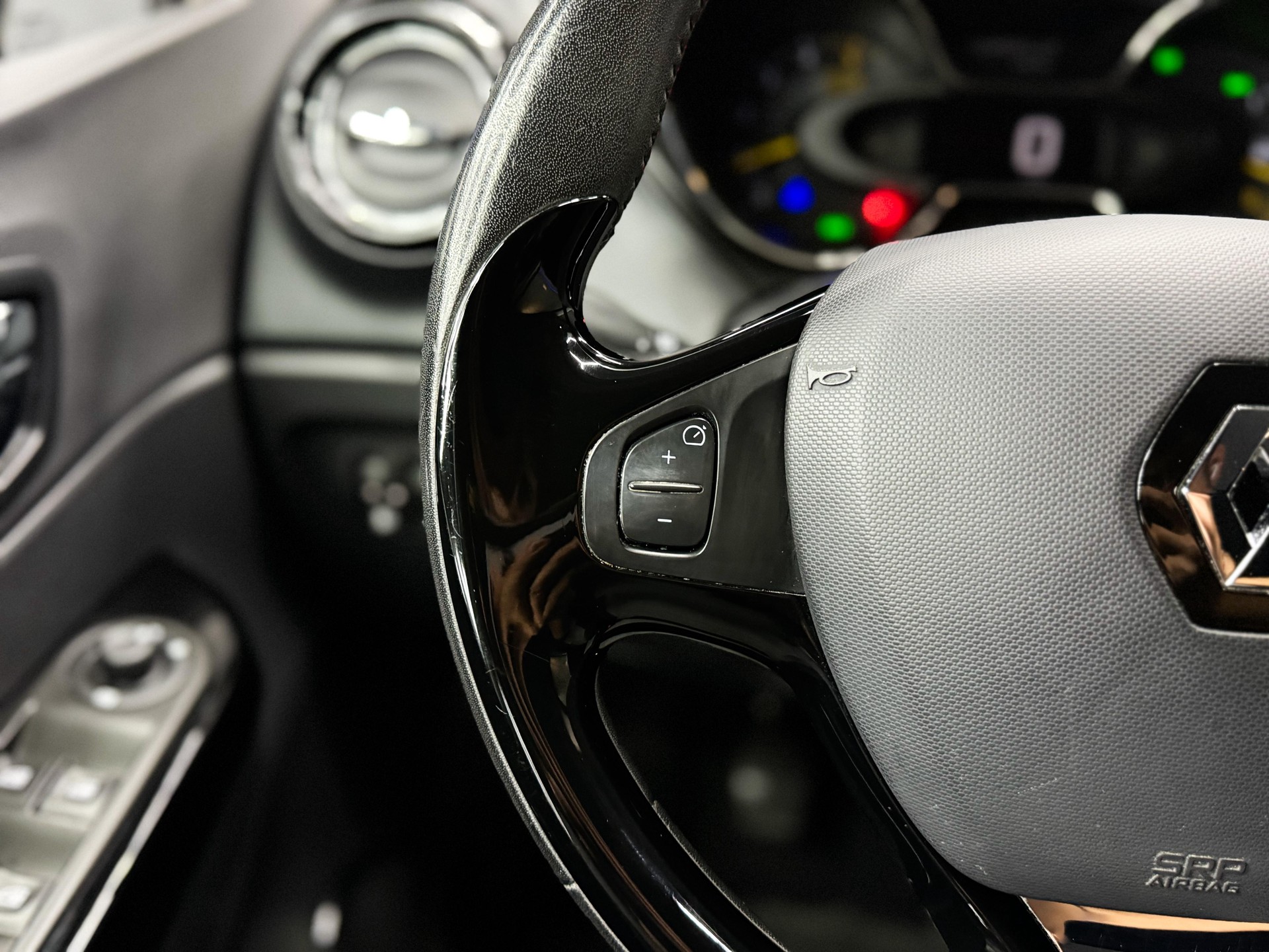 RENAULT Captur 1.5 dCi Privilège-image-11