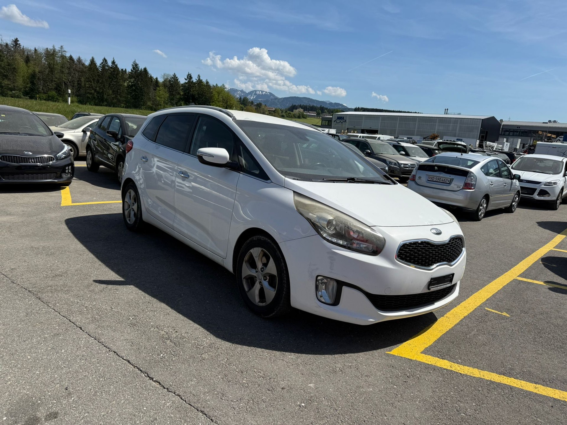 KIA Carens 1.7 CRDi Style-image-2