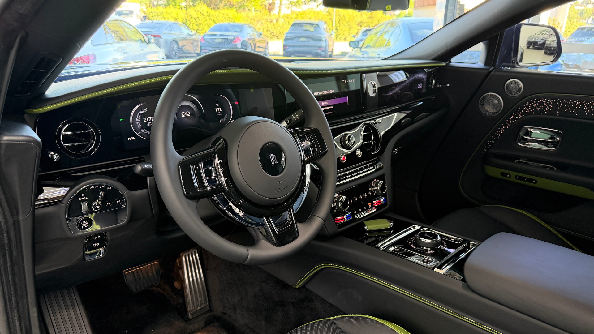 ROLLS-ROYCE Spectre Black Badge-image-11