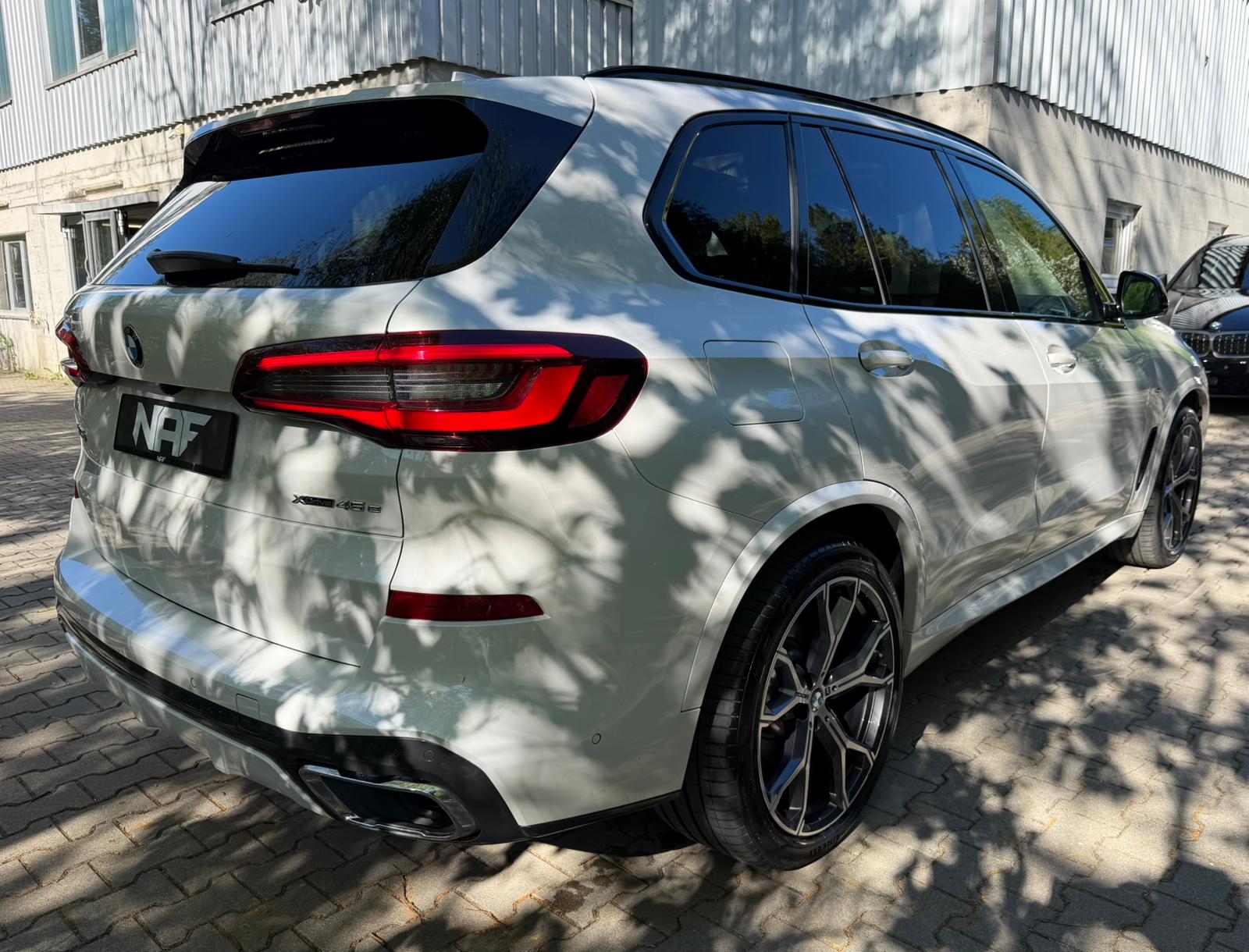 BMW X5 xDrive45e M Sport Steptronic-image-5