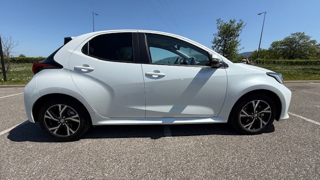 TOYOTA 1.5 VVT-i HSD Trend-image-1