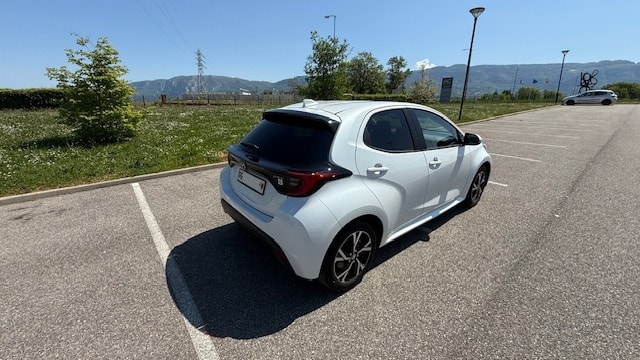TOYOTA 1.5 VVT-i HSD Trend-image-2
