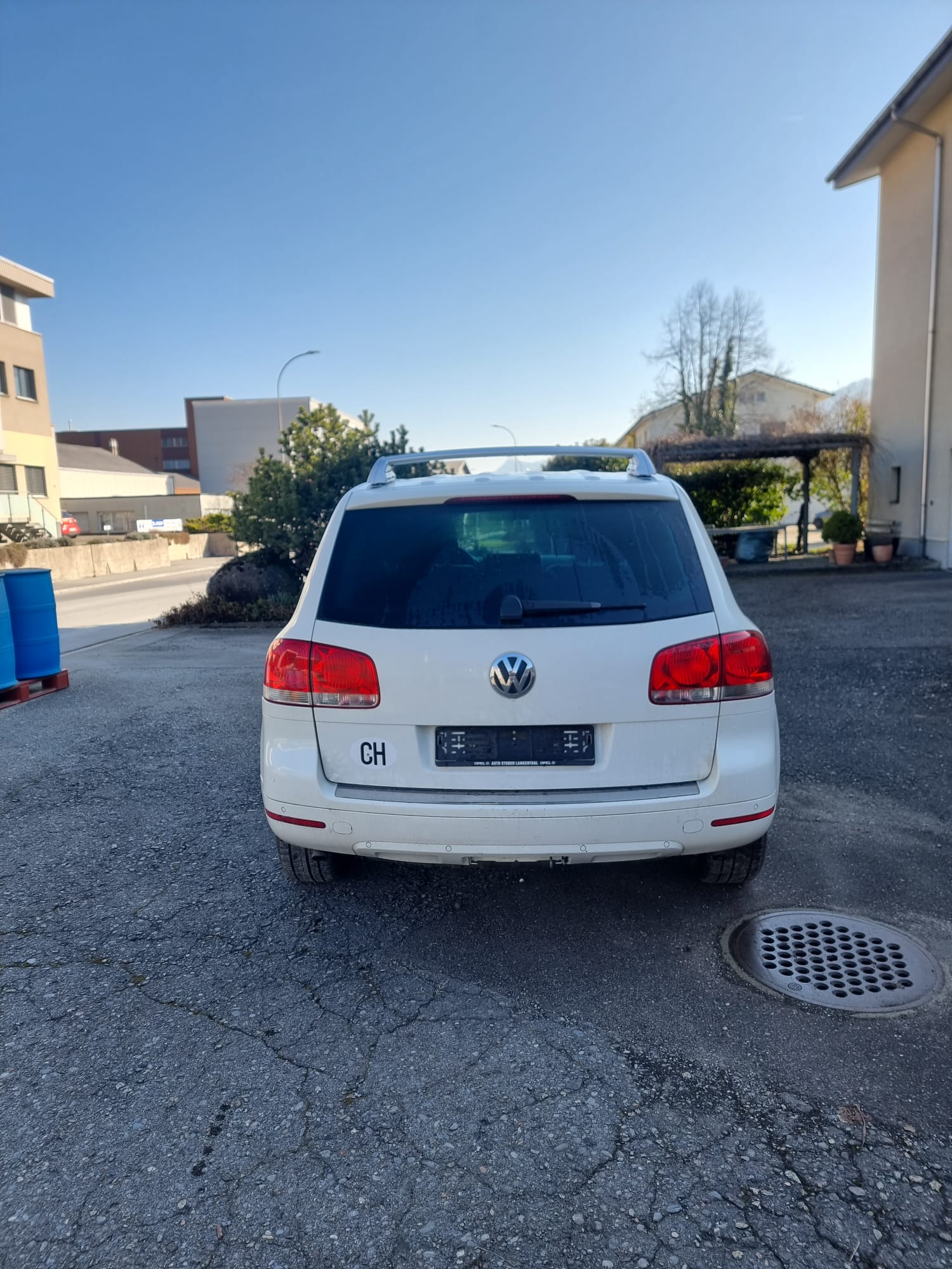 VW Touareg 3.0 TDI-image-3