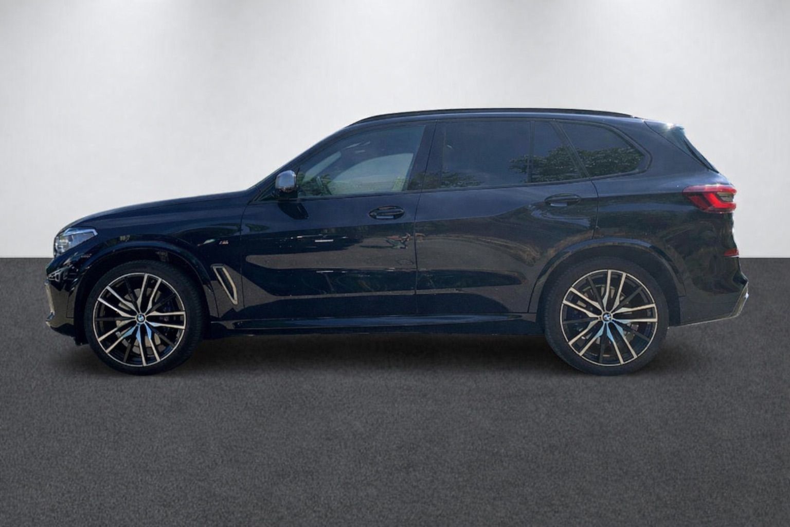 BMW M50d xDrive-image-2