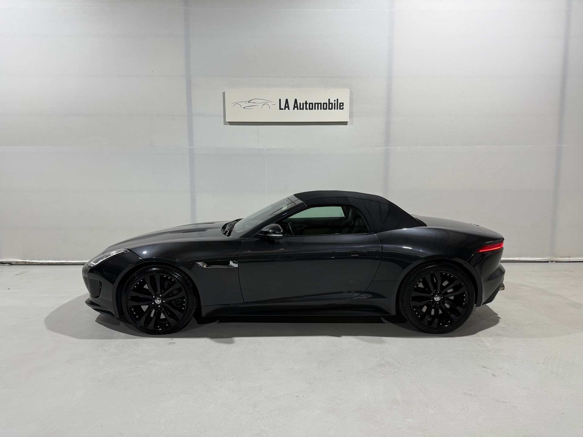 JAGUAR F-Type Convertible S 5.0 V8 S/C-image-3