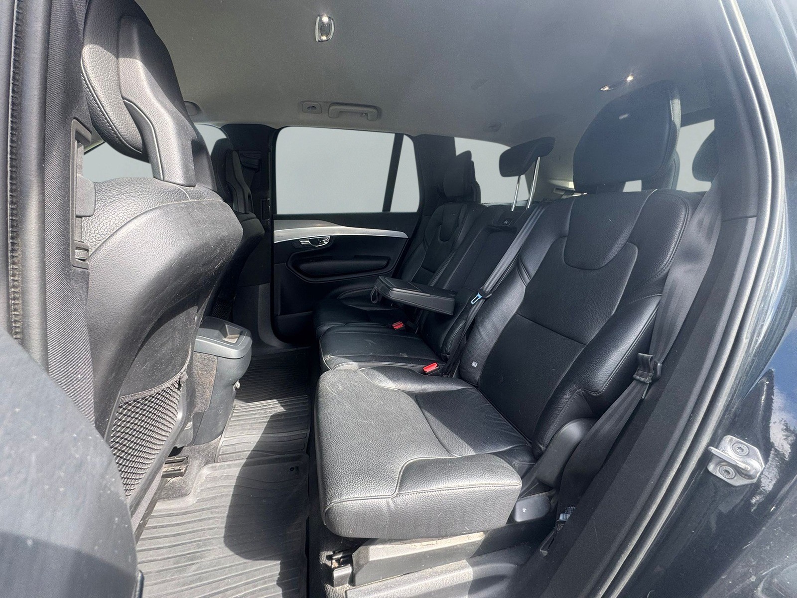 VOLVO XC90 D5 AWD Momentum Geartronic-image-7