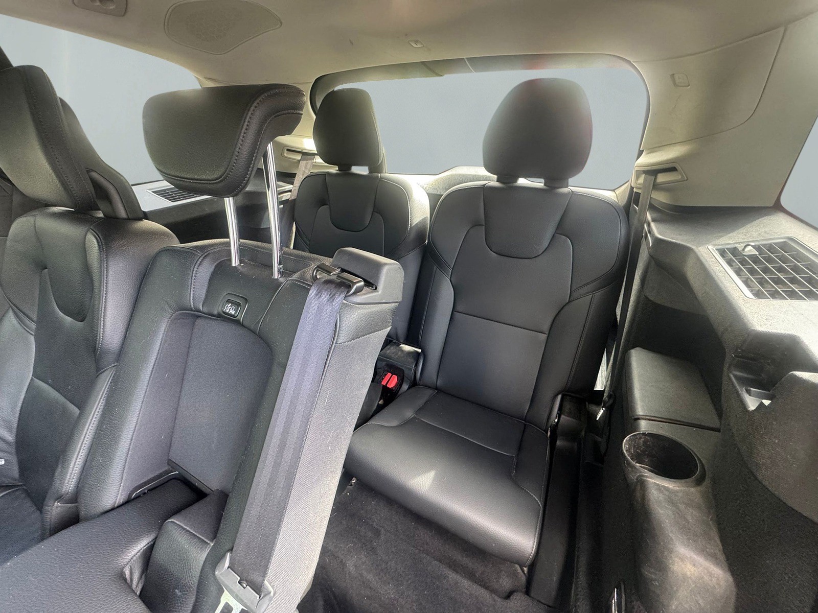 VOLVO XC90 D5 AWD Momentum Geartronic-image-6