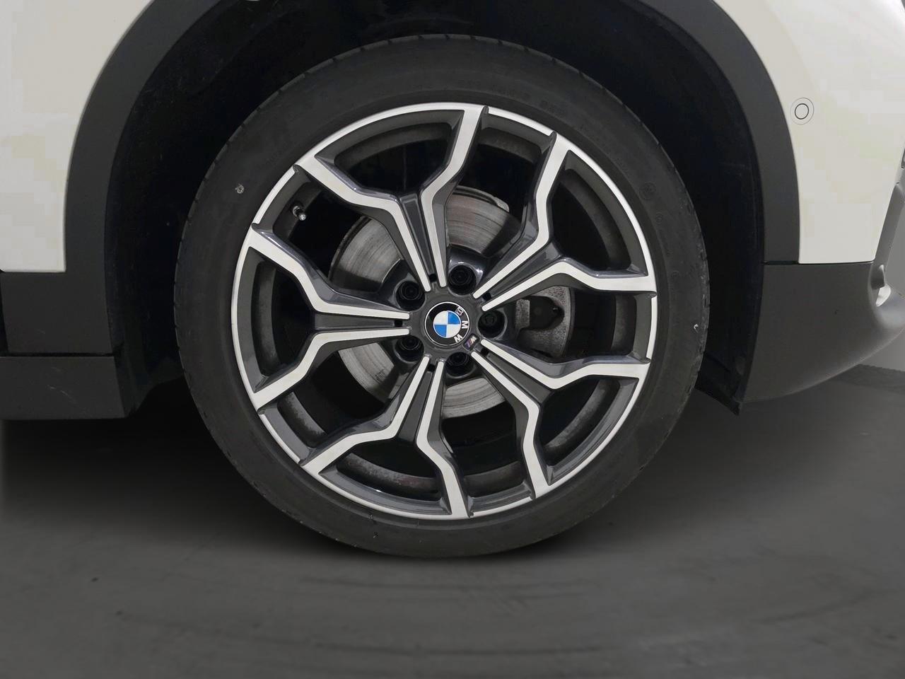 BMW X2 18i sDrive-image-10