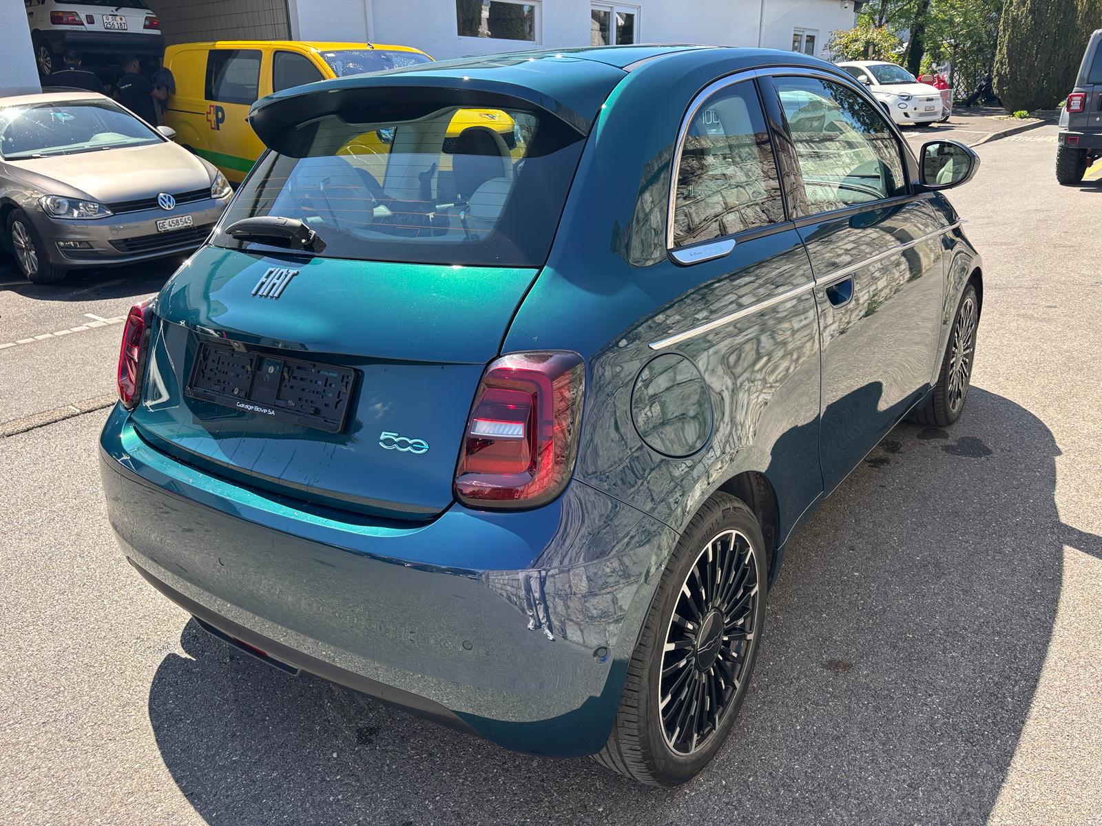 FIAT 500 electric 87 kW La Prima-showroom-element-3