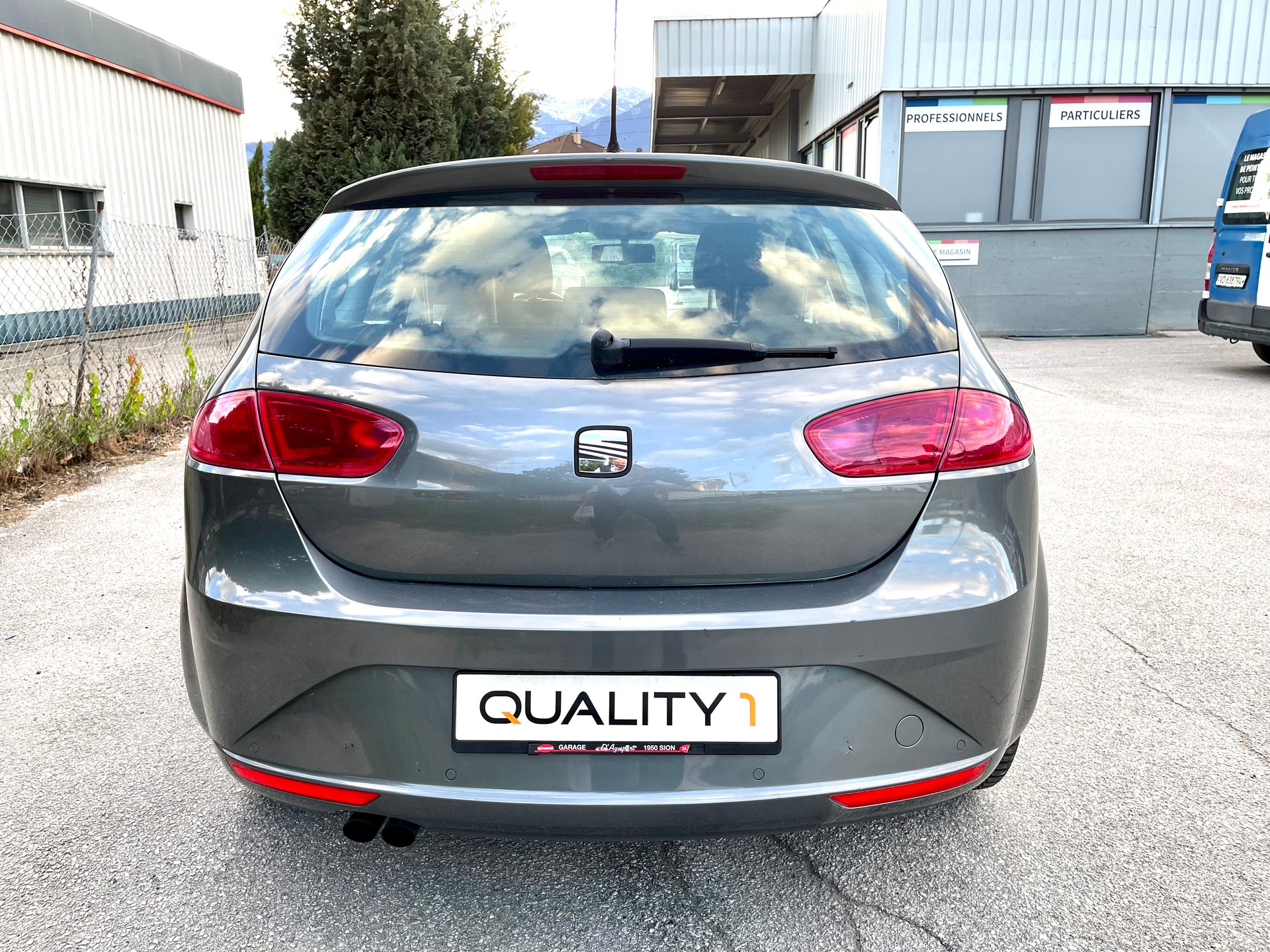 SEAT Leon 1.8 TSI FR DSG-showroom-element-2