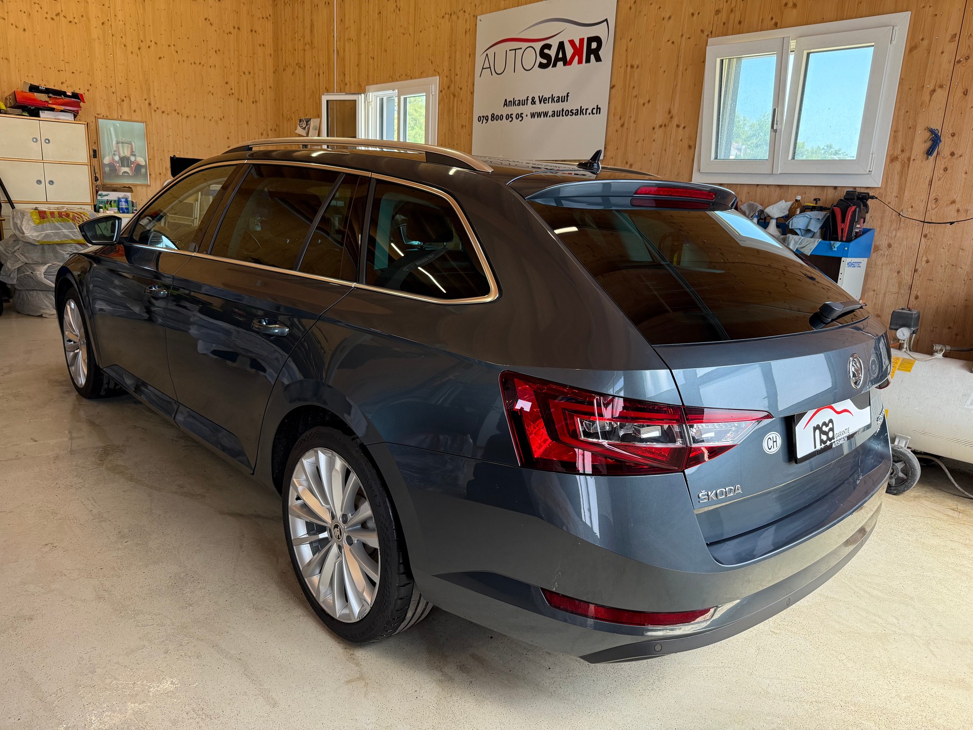 SKODA Superb Combi 2.0 TDi Style 4x4 DSG-image-5
