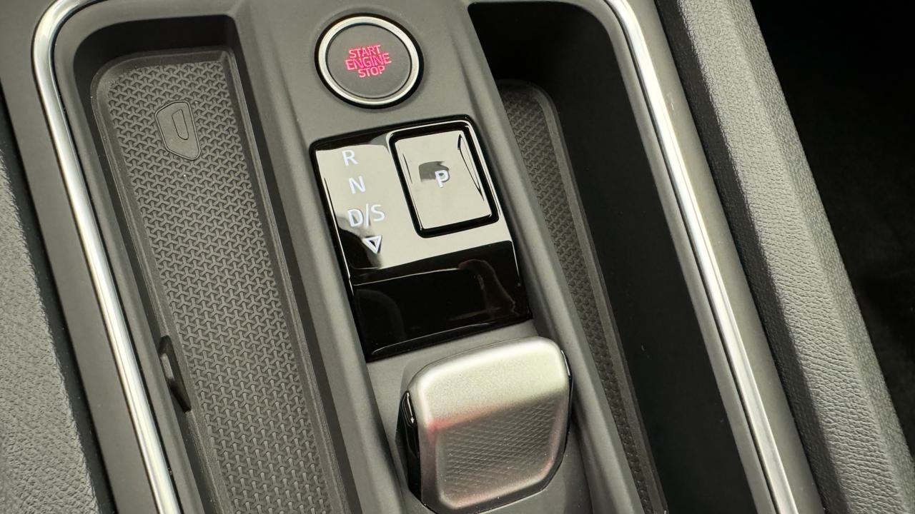 SEAT Leon 1.5 eHybrid pHEV DSG FR-image-10