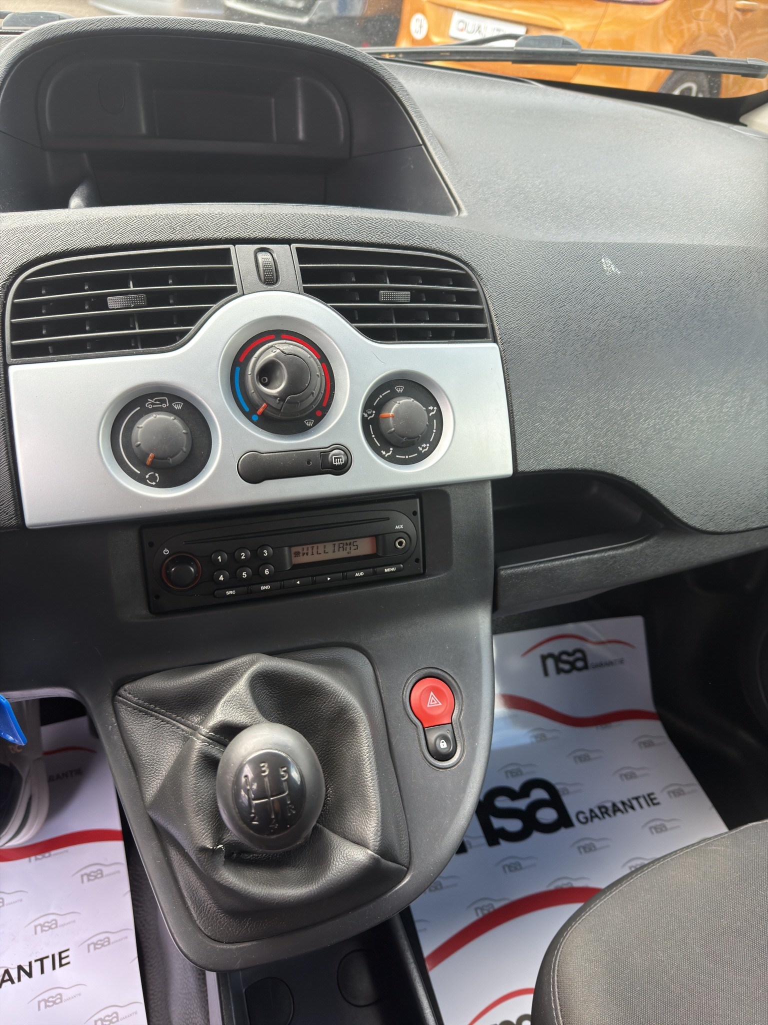 RENAULT Kangoo 1.6 105 Business-image-8