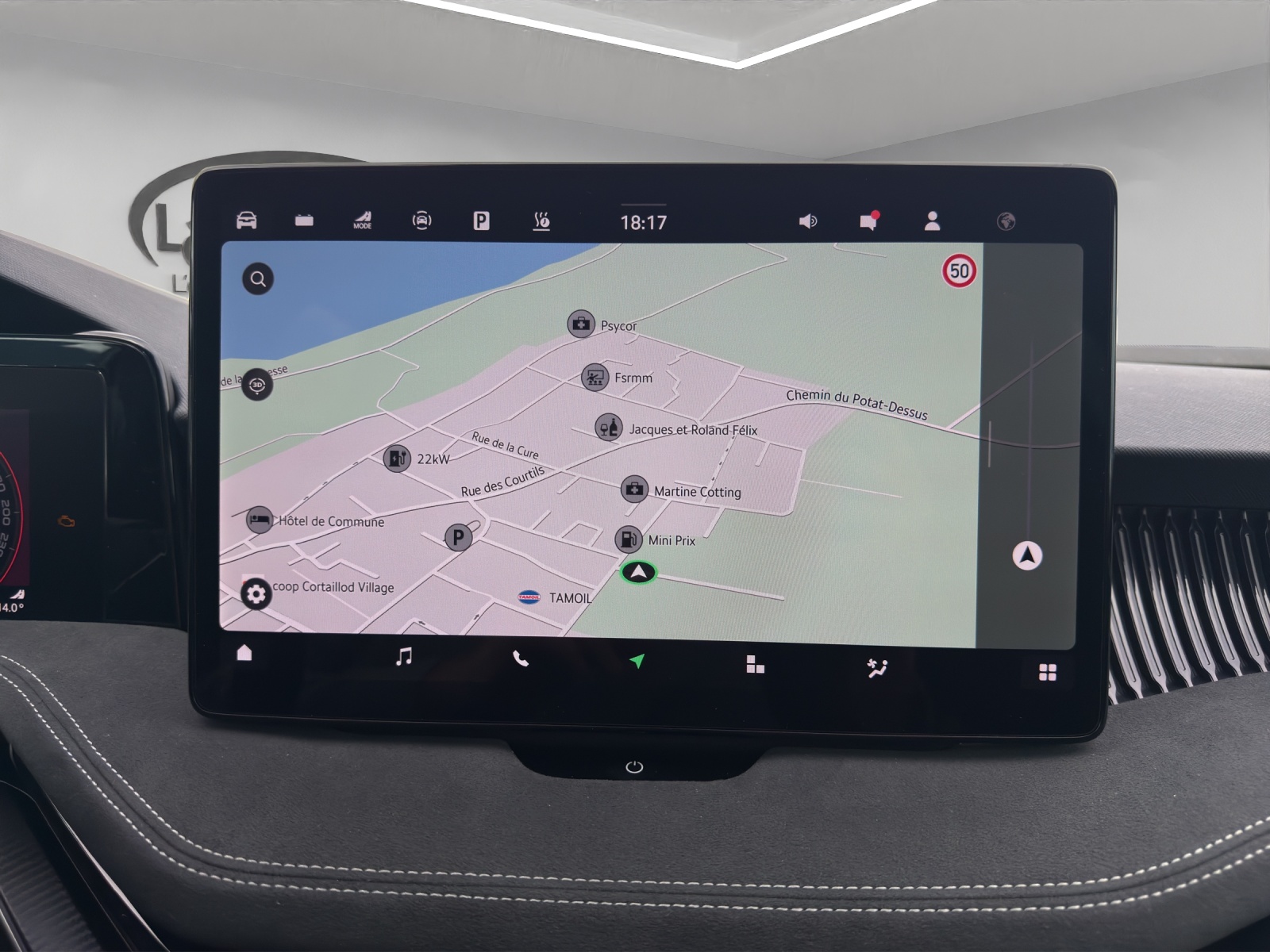 SKODA Superb Combi 1.5 TSI PHEV Sportline DSG-image-12
