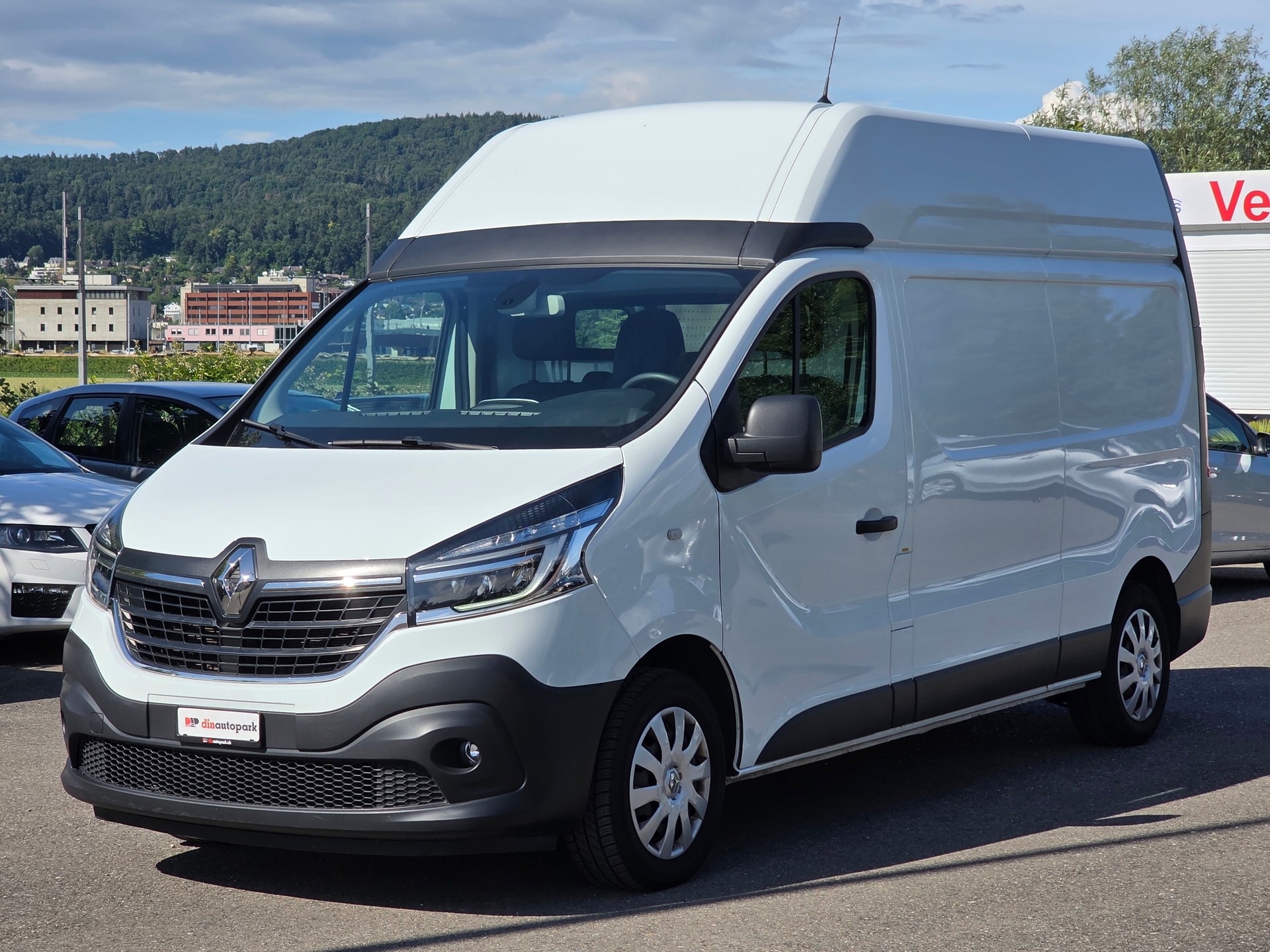 RENAULT Trafic 2.0 ENERGY dCi145 3.0t Business L2H2 * CH-Fahrzeug *-image-1