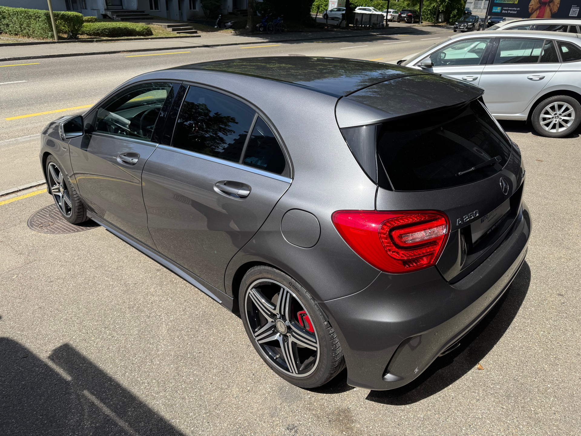 MERCEDES-BENZ A 250 Sport-Line 4Matic 7G-DCT-image-3