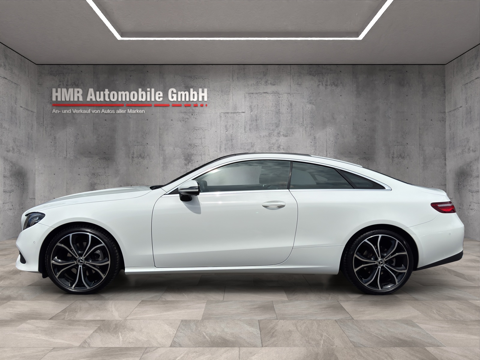 MERCEDES-BENZ E 220 d Coupé Avantgarde 9G-Tronic-image-6