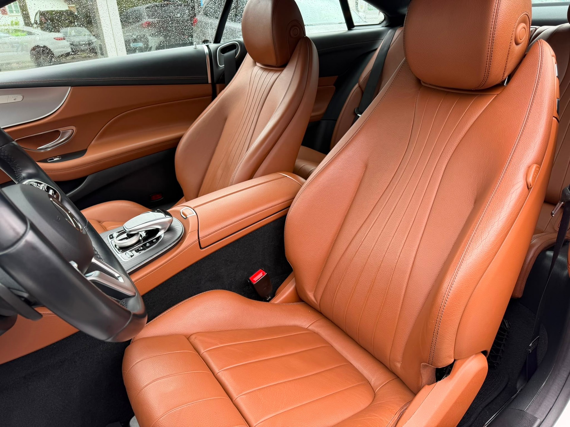 MERCEDES-BENZ E 220 d Coupé Avantgarde 9G-Tronic-image-6