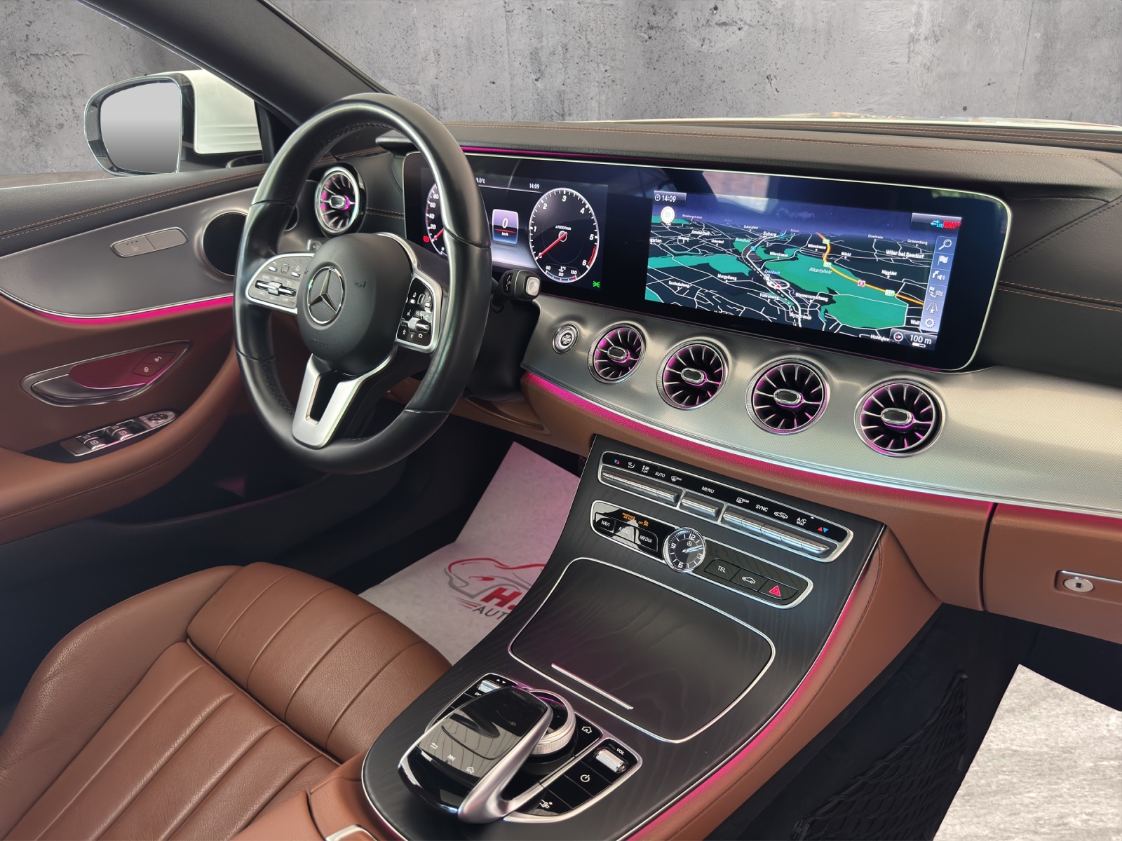 MERCEDES-BENZ E 220 d Coupé Avantgarde 9G-Tronic-image-12
