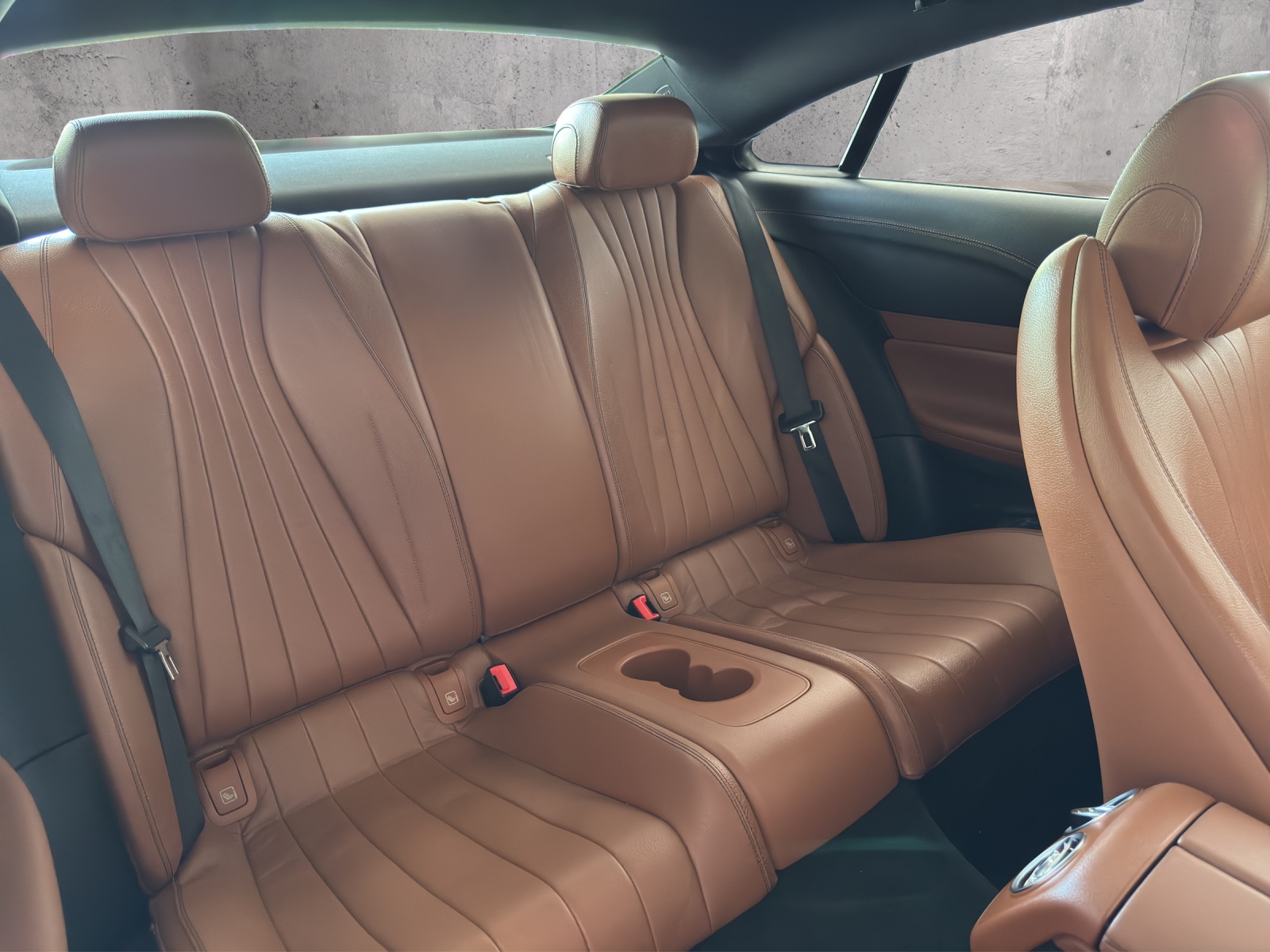 MERCEDES-BENZ E 220 d Coupé Avantgarde 9G-Tronic-image-15