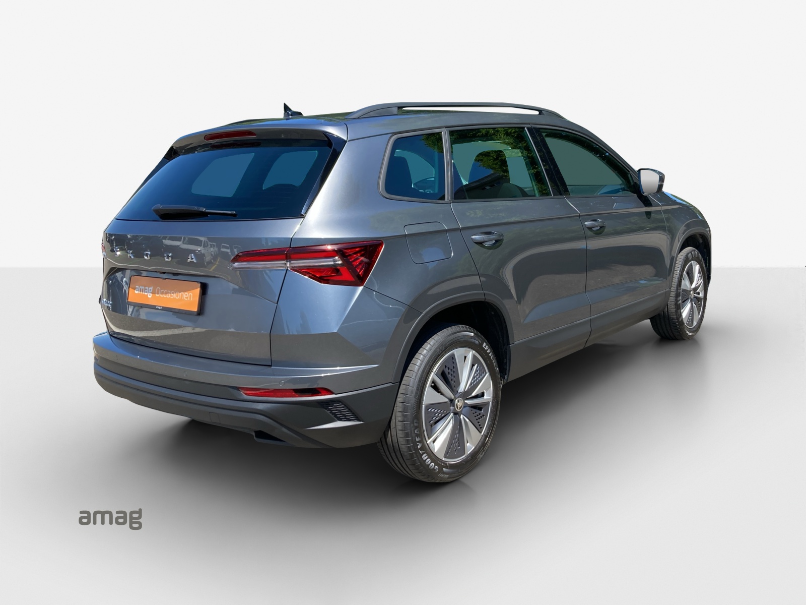 SKODA Karoq 1.5 TSI Ambition DSG-image-4