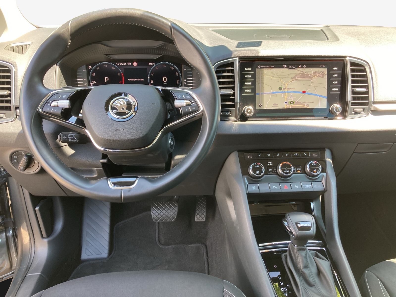 SKODA Karoq 1.5 TSI Ambition DSG-image-8