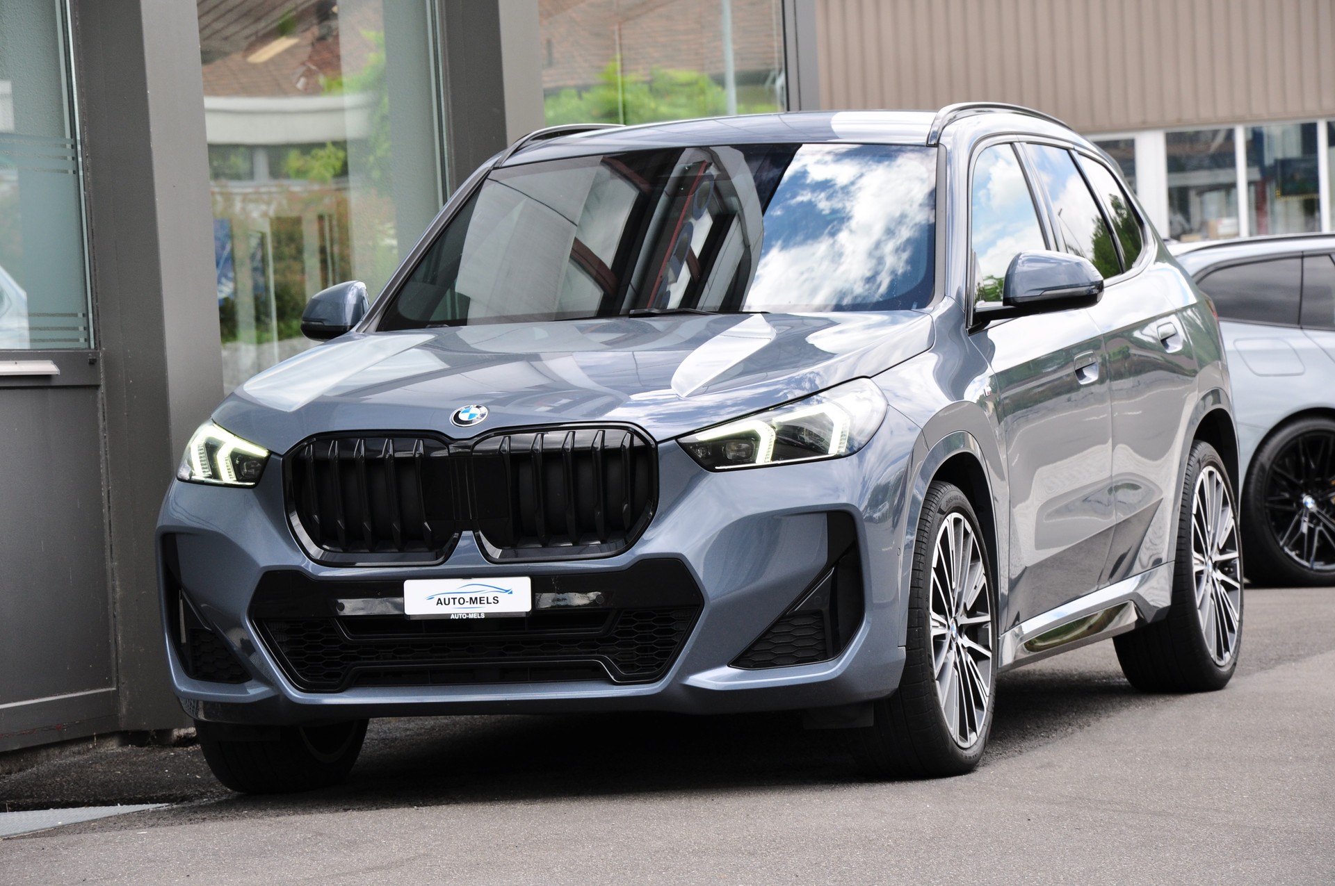 BMW X1 xDrive 23d 48V M Sport-image-1
