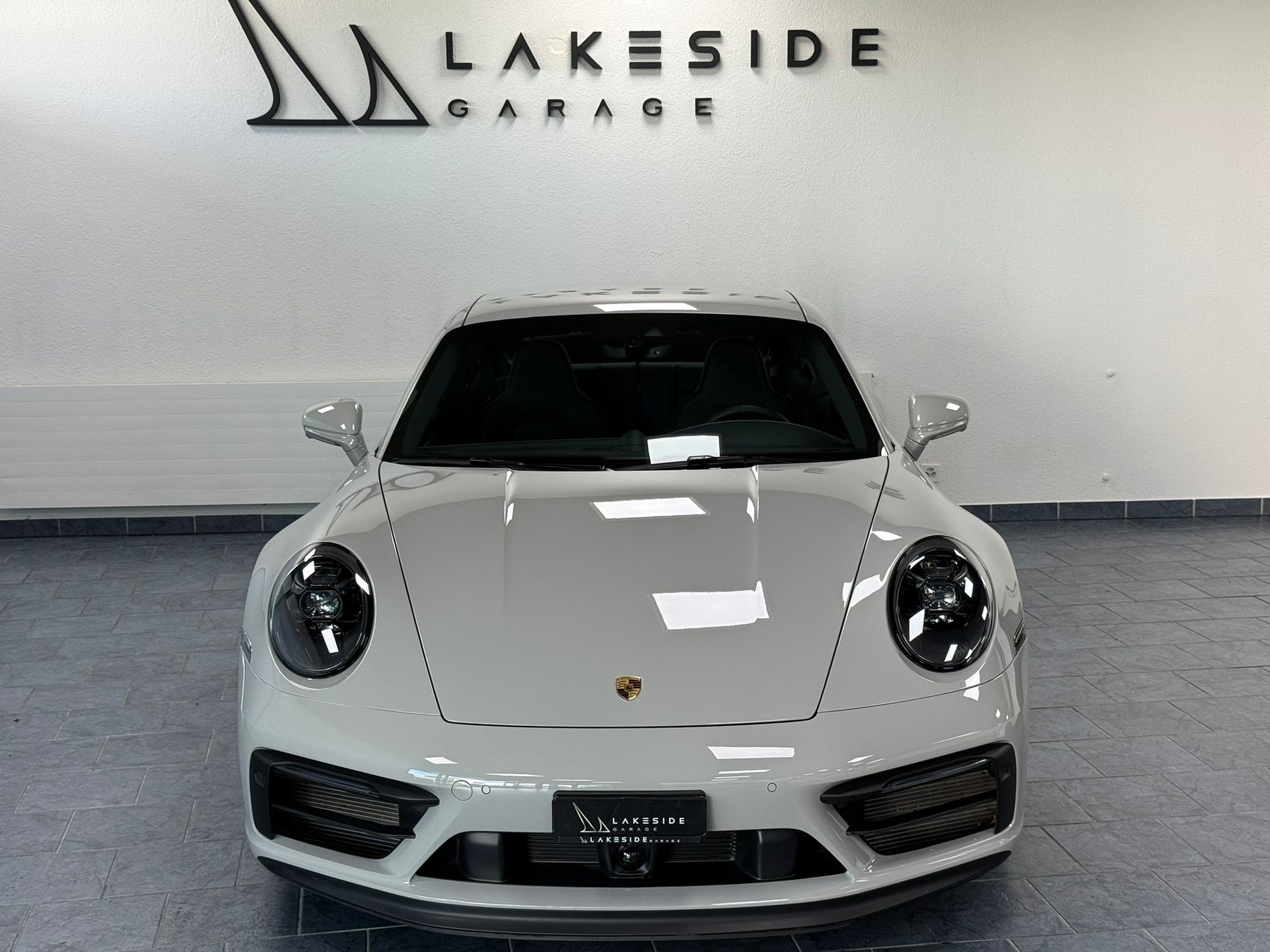 PORSCHE 911 Carrera GTS PDK-image-1