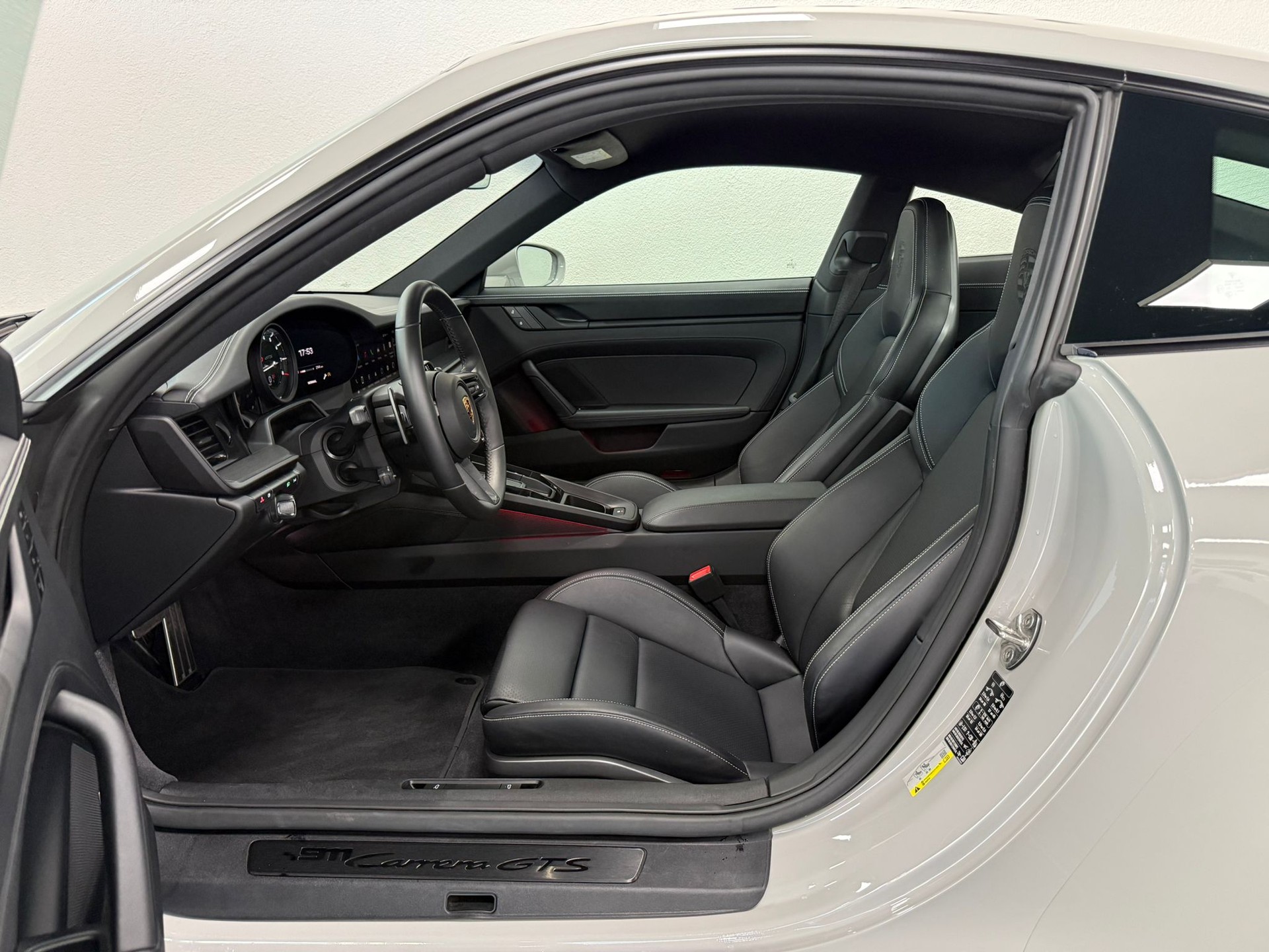 PORSCHE 911 Carrera GTS PDK-image-10