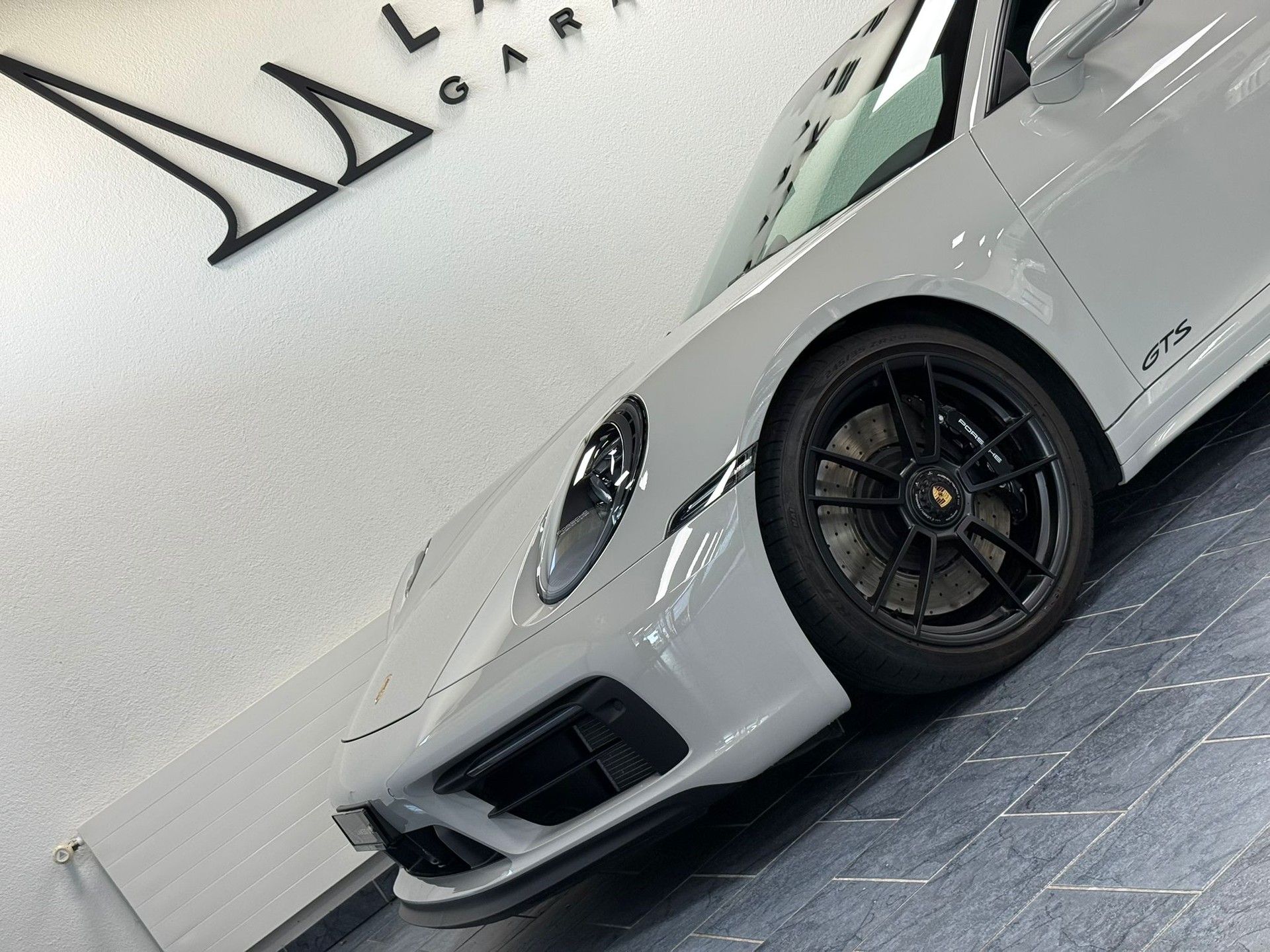 PORSCHE 911 Carrera GTS PDK-image-8