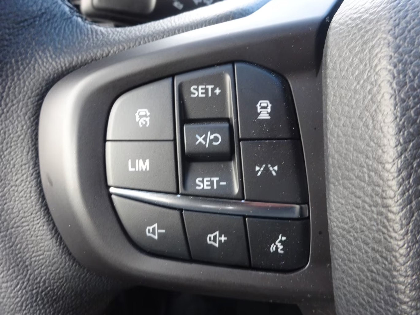 FORD Ranger XLT 3.0 Eco Blue e-4WD Automat mit Drei-Seitenkipper-image-19