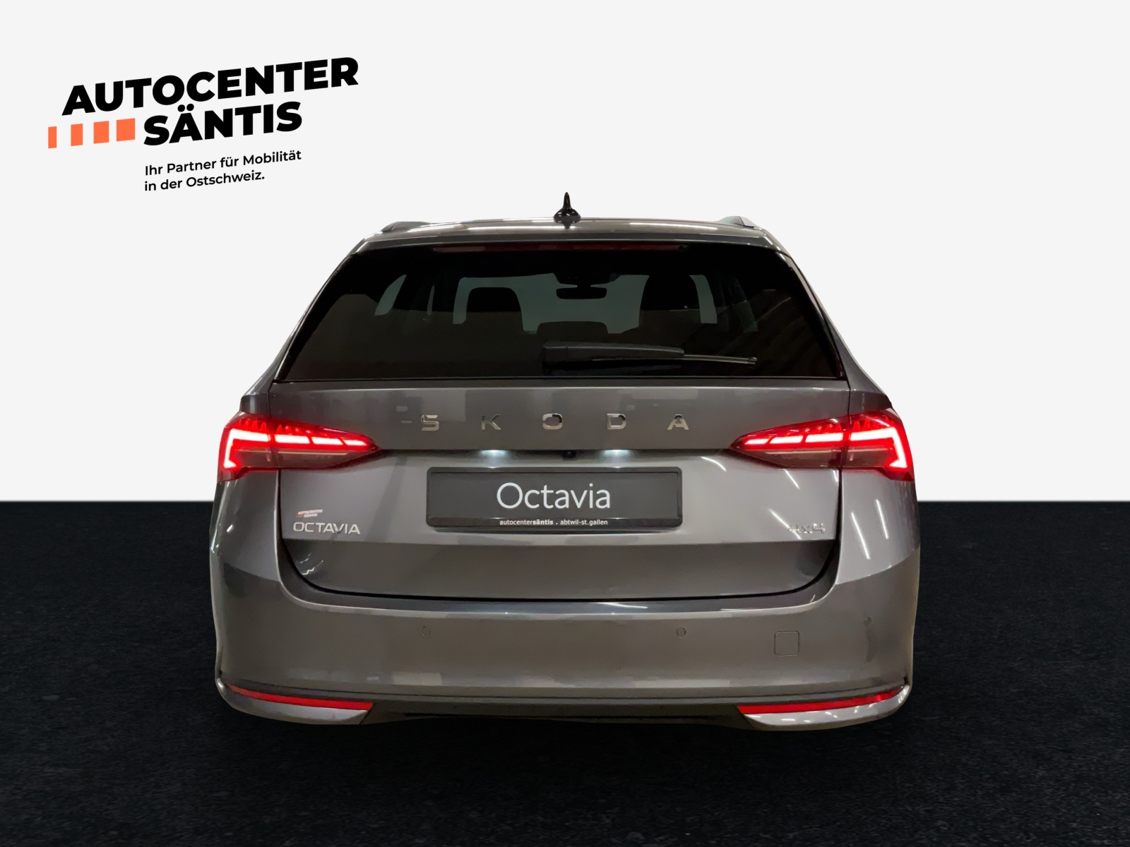SKODA Octavia Combi 2.0 TSI DSG Selection 4x4-image-4