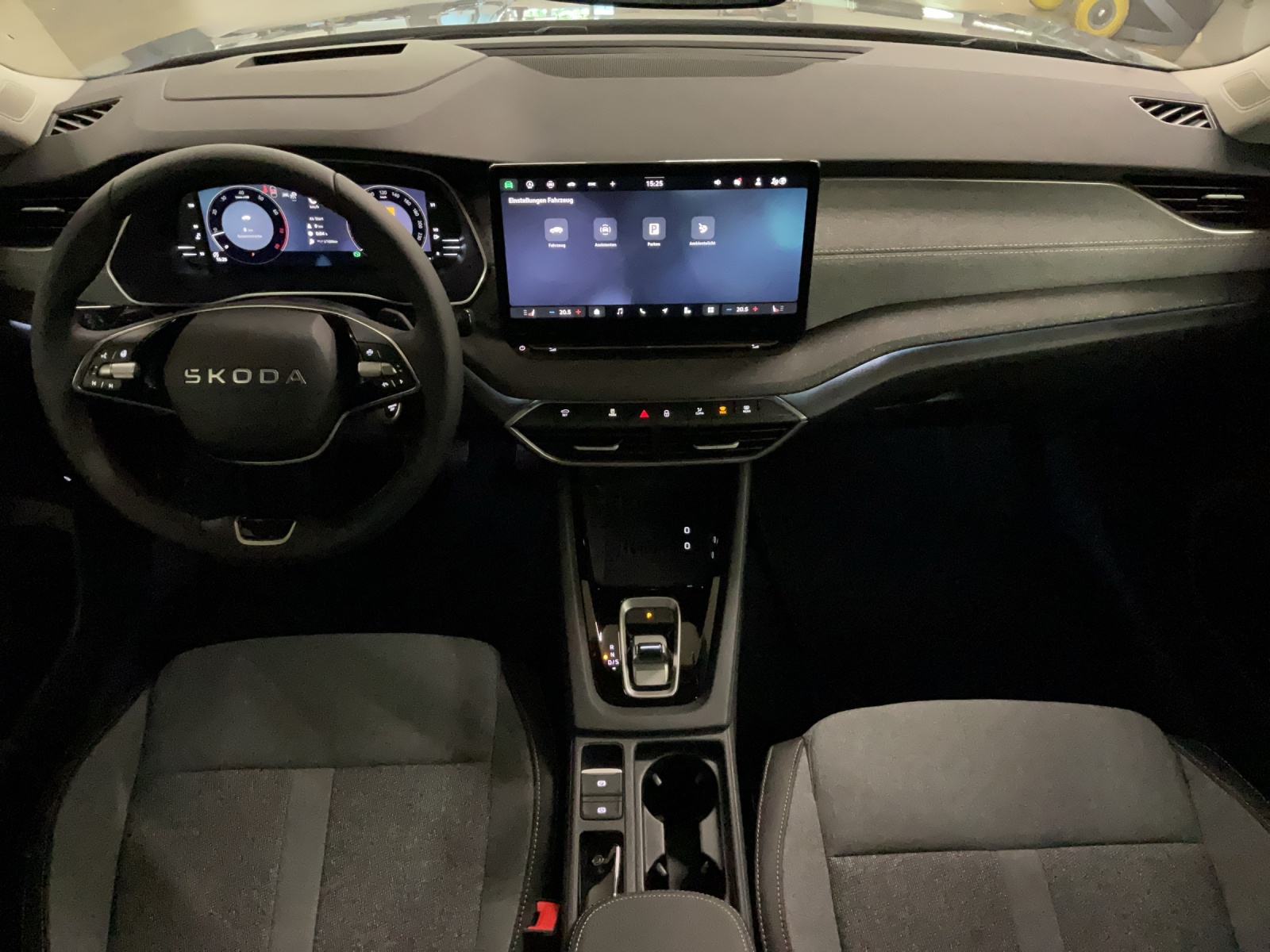 SKODA Octavia Combi 2.0 TSI DSG Selection 4x4-image-7