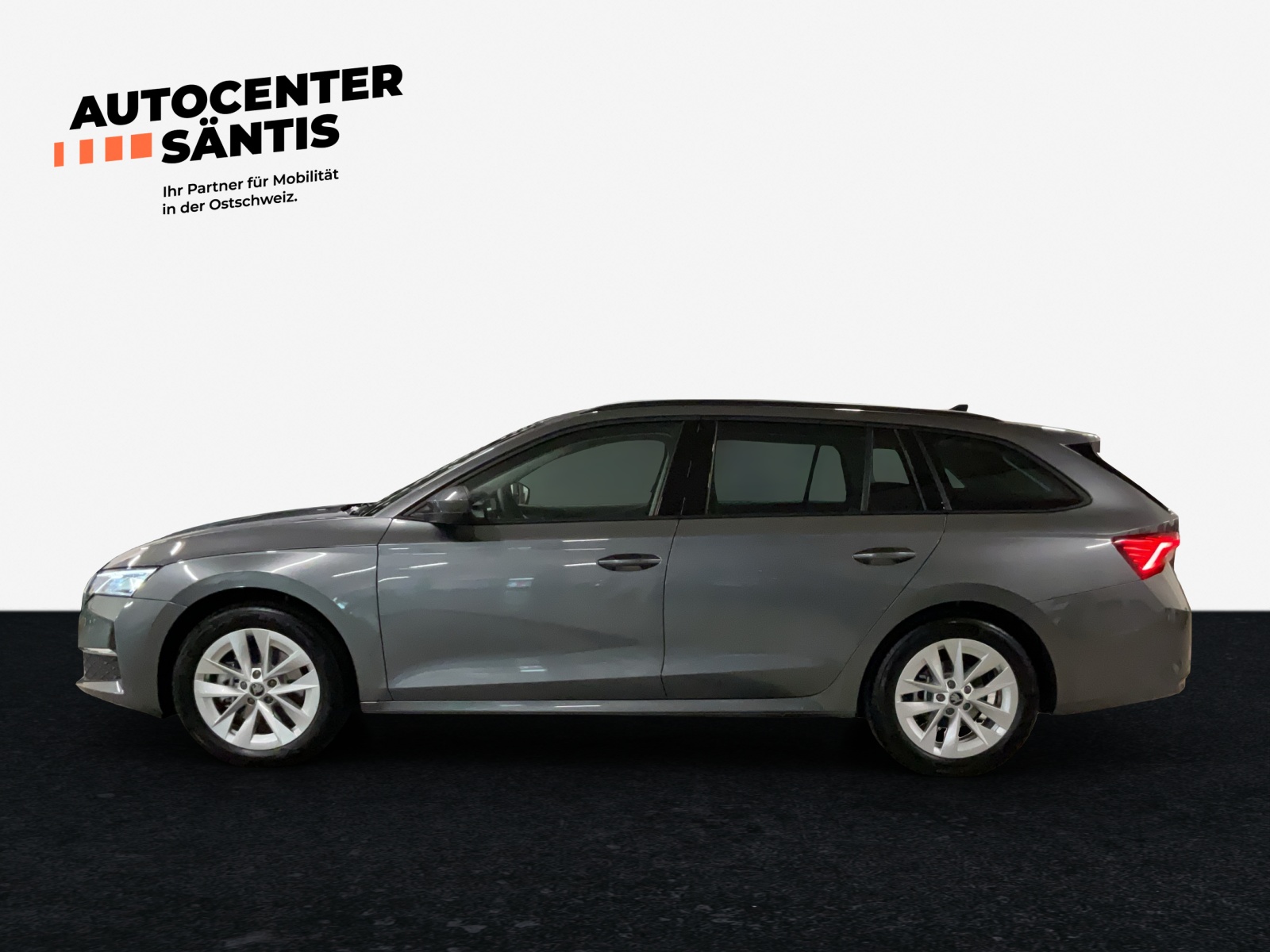 SKODA Octavia Combi 2.0 TSI DSG Selection 4x4-image-2