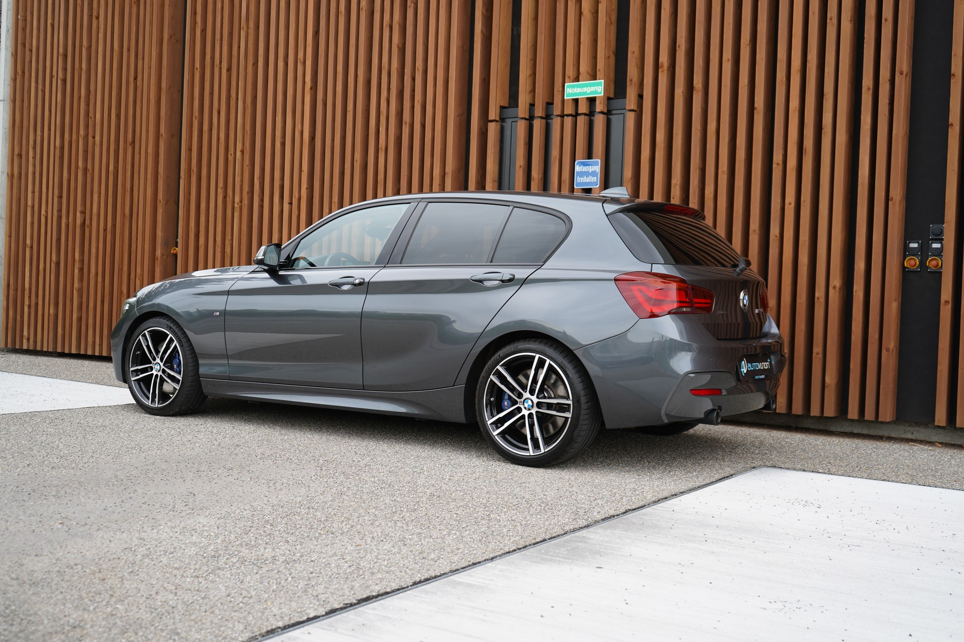 BMW M140i xDRIVE STEPTRONIC l 340 PS-image-11