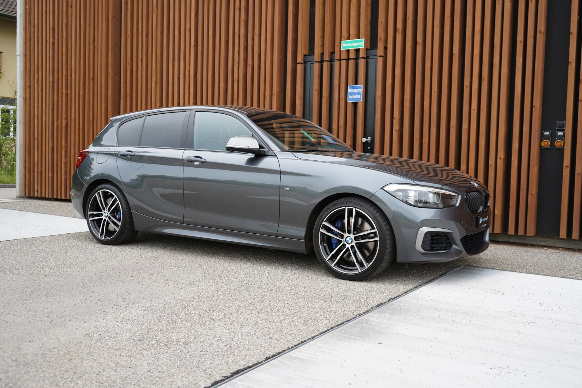 BMW M140i xDRIVE STEPTRONIC l 340 PS-image-13