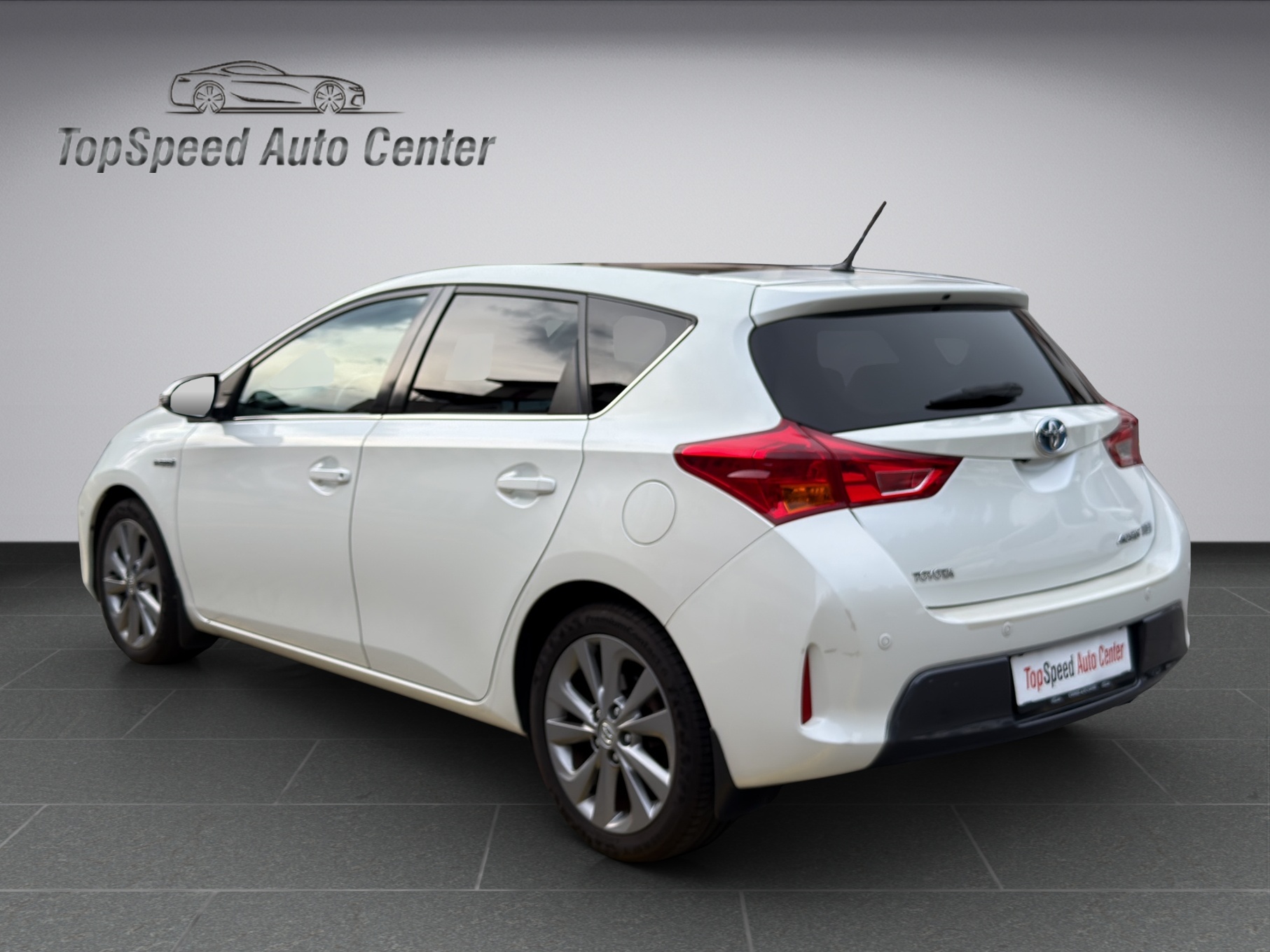 TOYOTA Auris 1.8 16V HSD Linea Sol-image-3