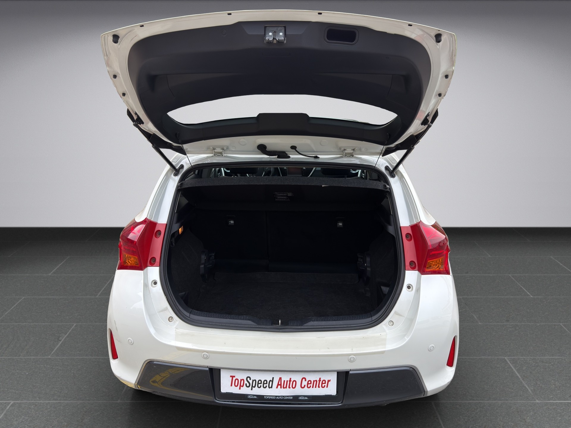 TOYOTA Auris 1.8 16V HSD Linea Sol-image-15