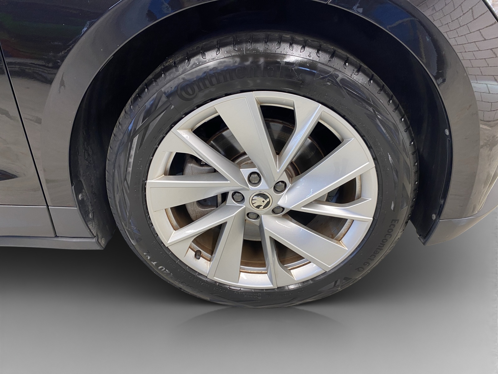 SKODA Enyaq iV 80-image-14