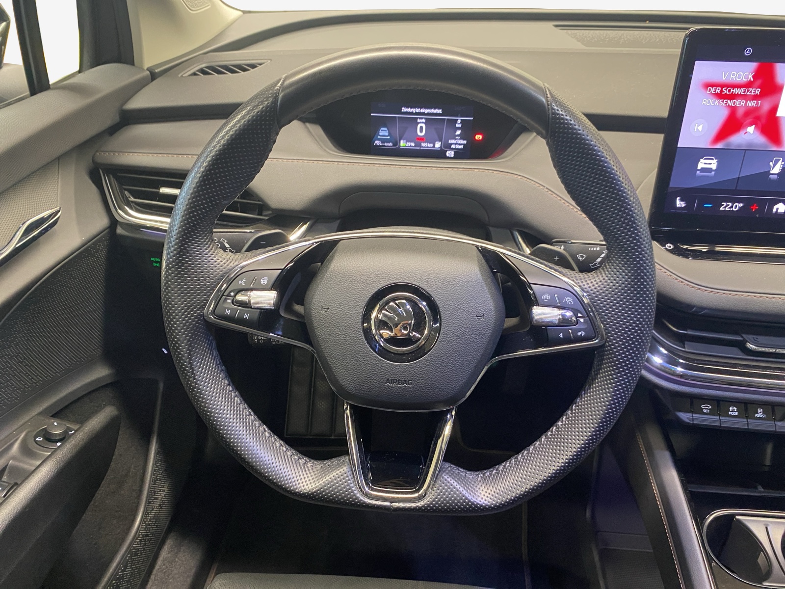 SKODA Enyaq iV 80-image-9