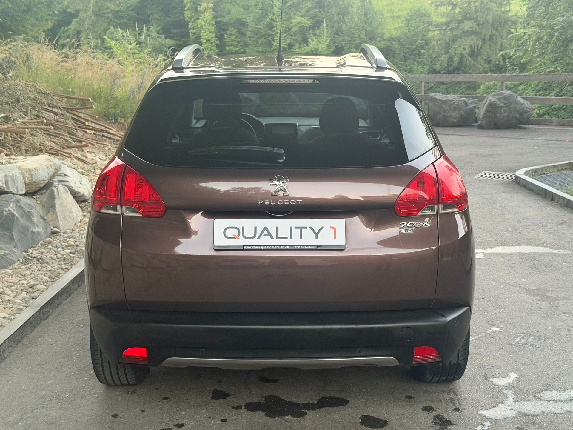 PEUGEOT 2008 1.6 e-HDi Allure EGS6-image-3