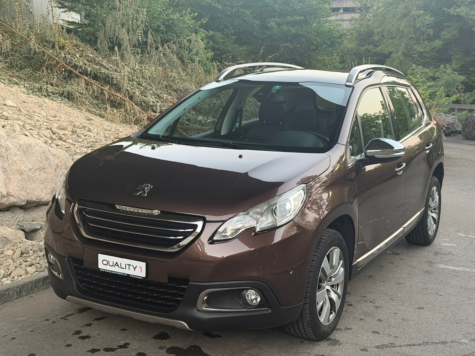 PEUGEOT 2008 1.6 e-HDi Allure EGS6-image-0