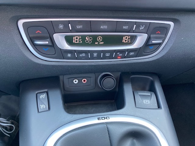 RENAULT Scénic 1.5 dCi Dynamique EDC-image-12