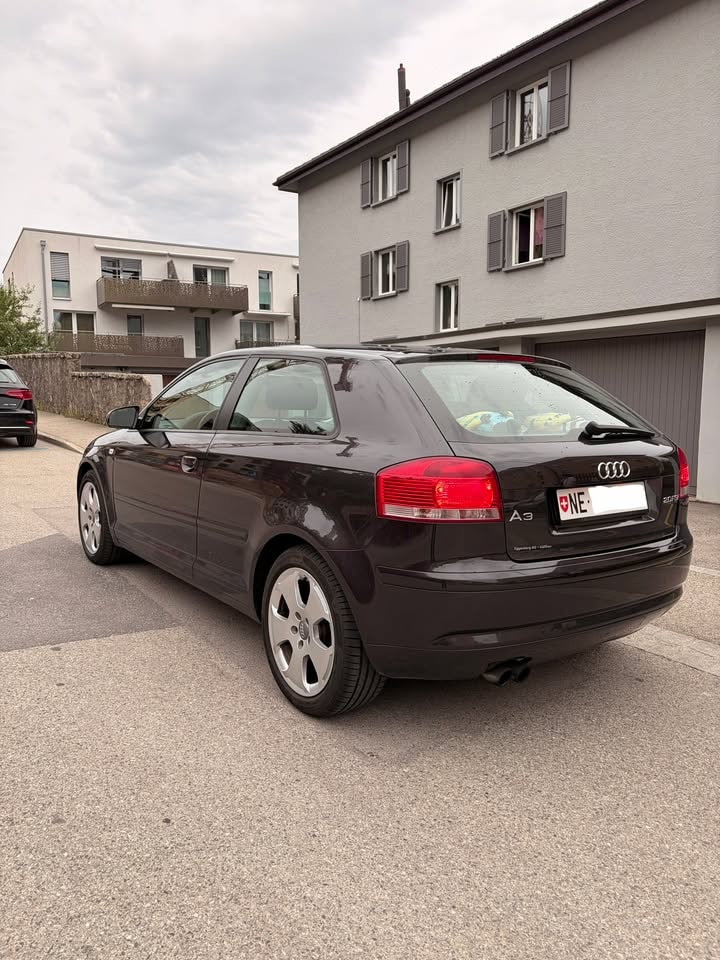 AUDI 2.0 16V FSI Ambition-image-1