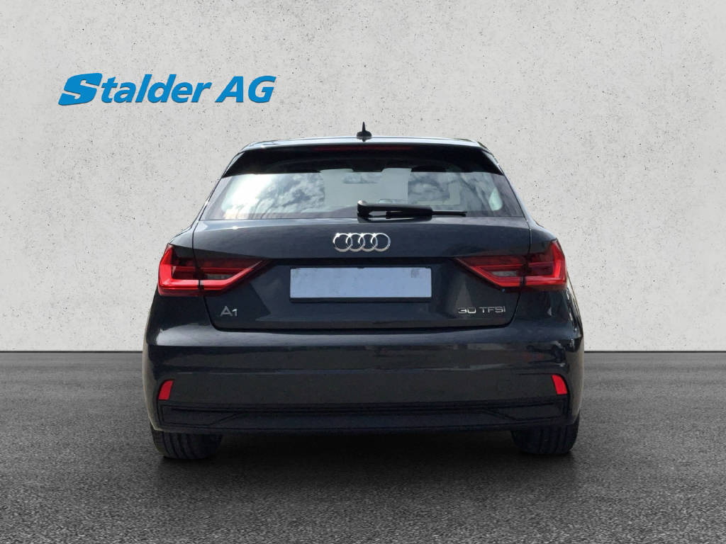 AUDI A1 Sportback 1.0 30 TFSI Attraction S-Tronic-image-4