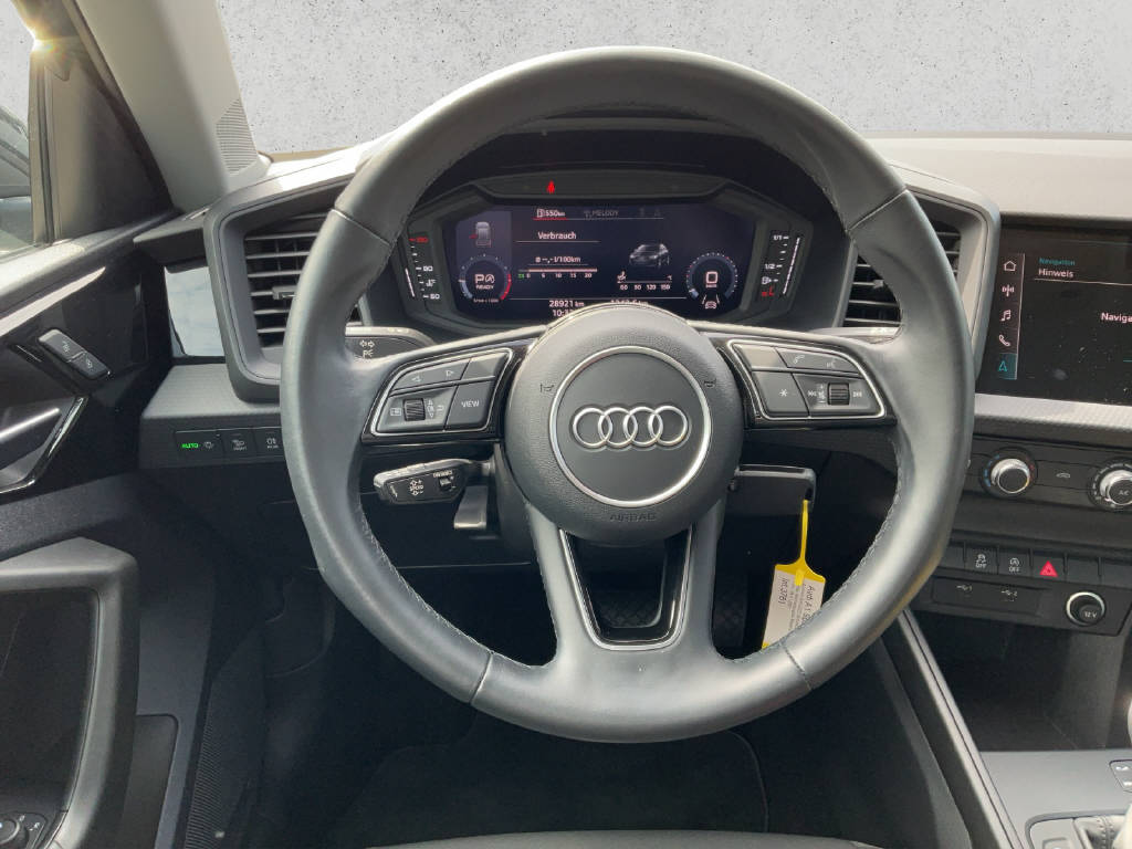 AUDI A1 Sportback 1.0 30 TFSI Attraction S-Tronic-image-9
