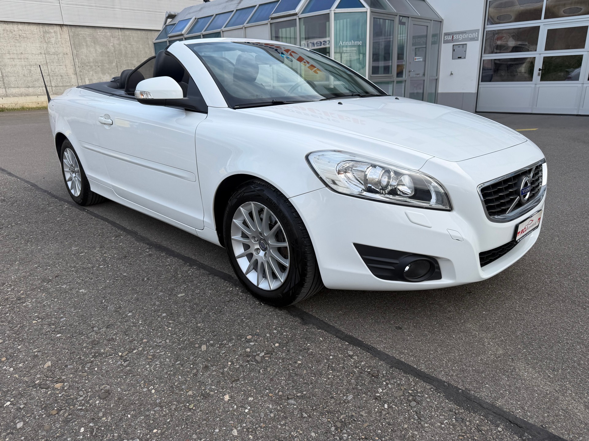 VOLVO C70 T5 Kinetic Geartronic-image-17