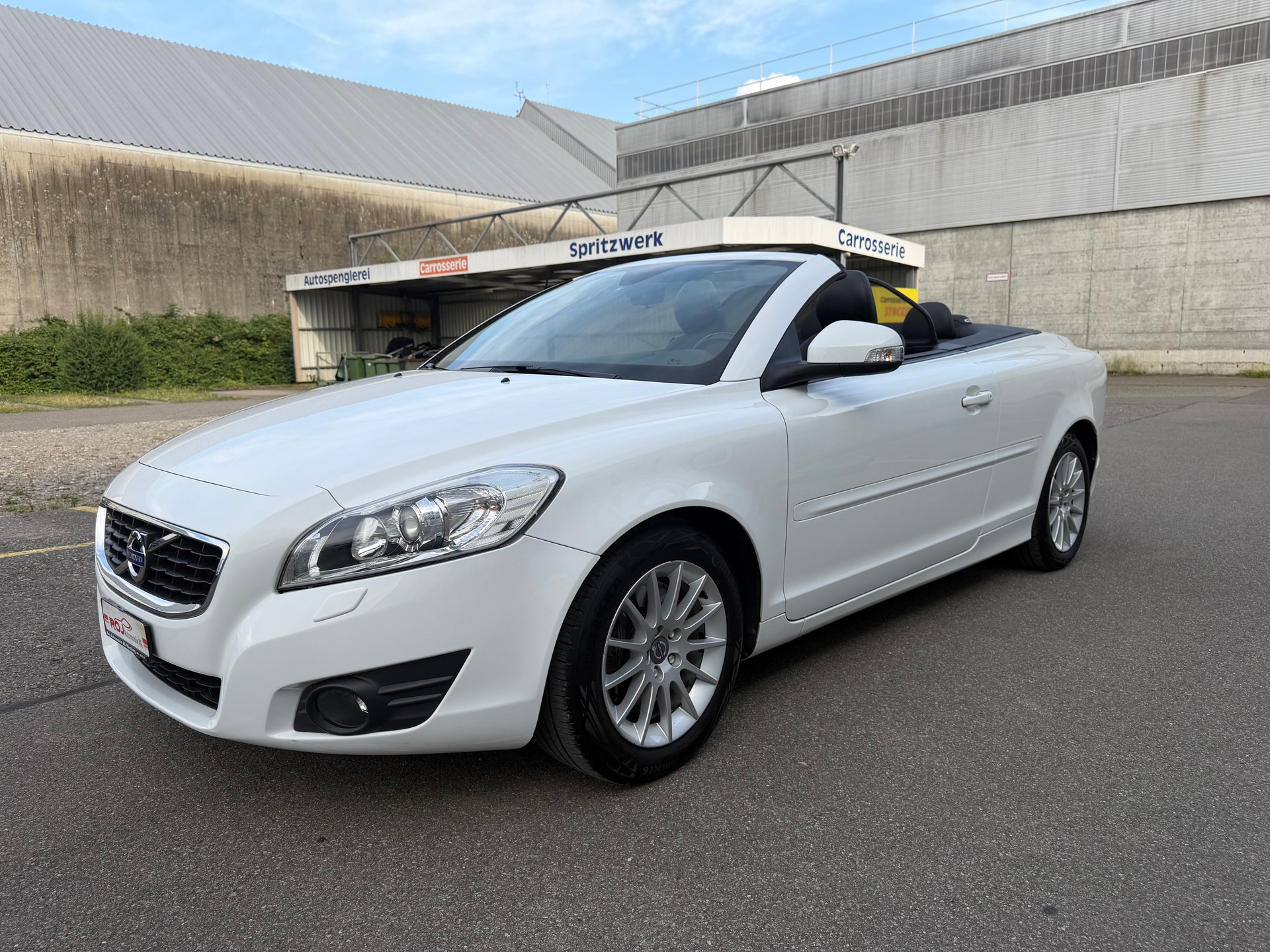VOLVO C70 T5 Kinetic Geartronic-image-16